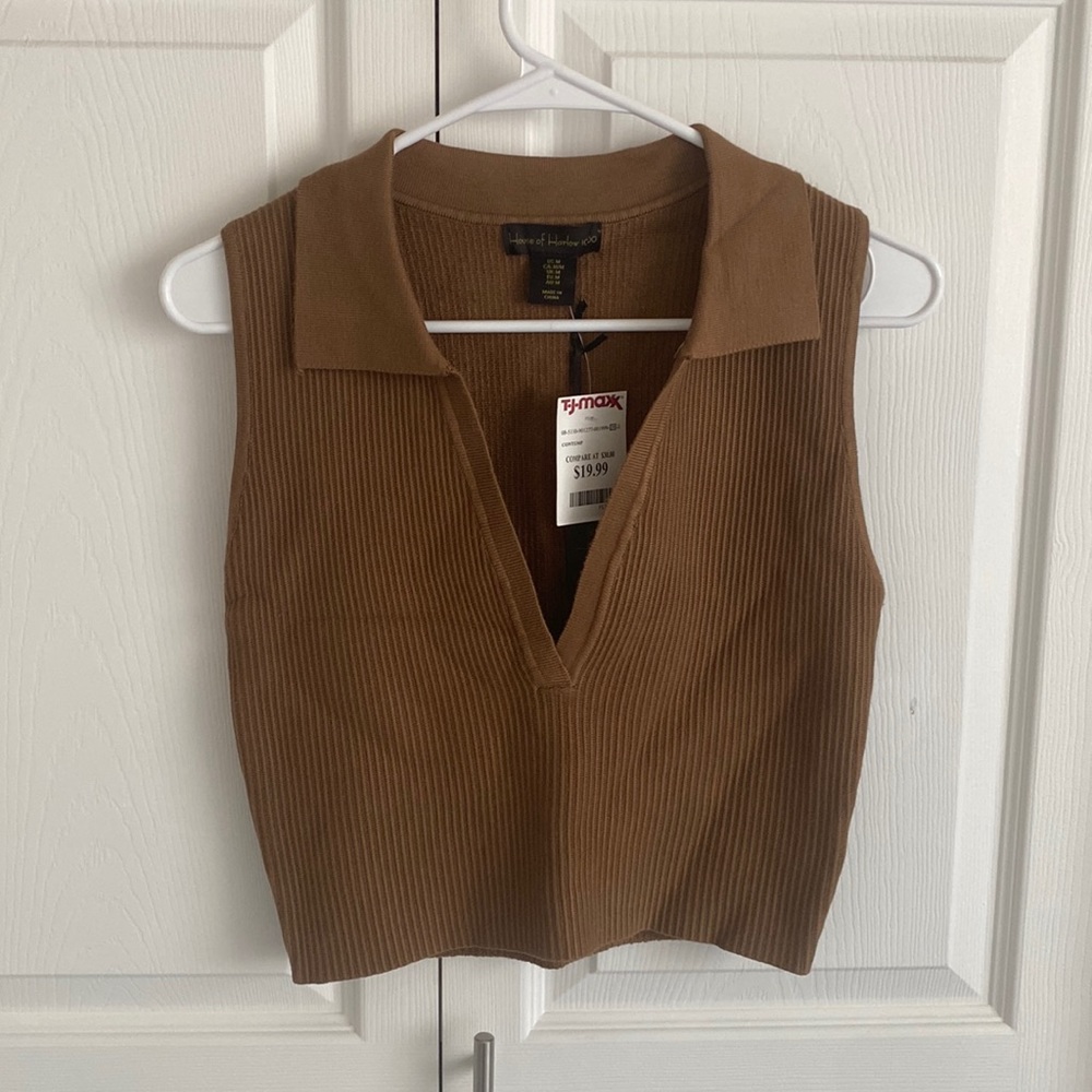 NWT: Cropped Sweater Top